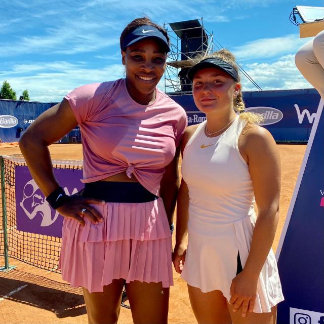 云游戏-帕尔马赛小威首秀轻松过关 赛后“迷妹”对手求合影