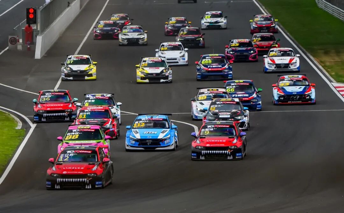 手机游戏免费下载-积分提升、新人专属、安全升级 | TCR China的竞速新秩序|米其林|安全车|CTCC|小米汽车|车手_新浪体育_新浪新闻